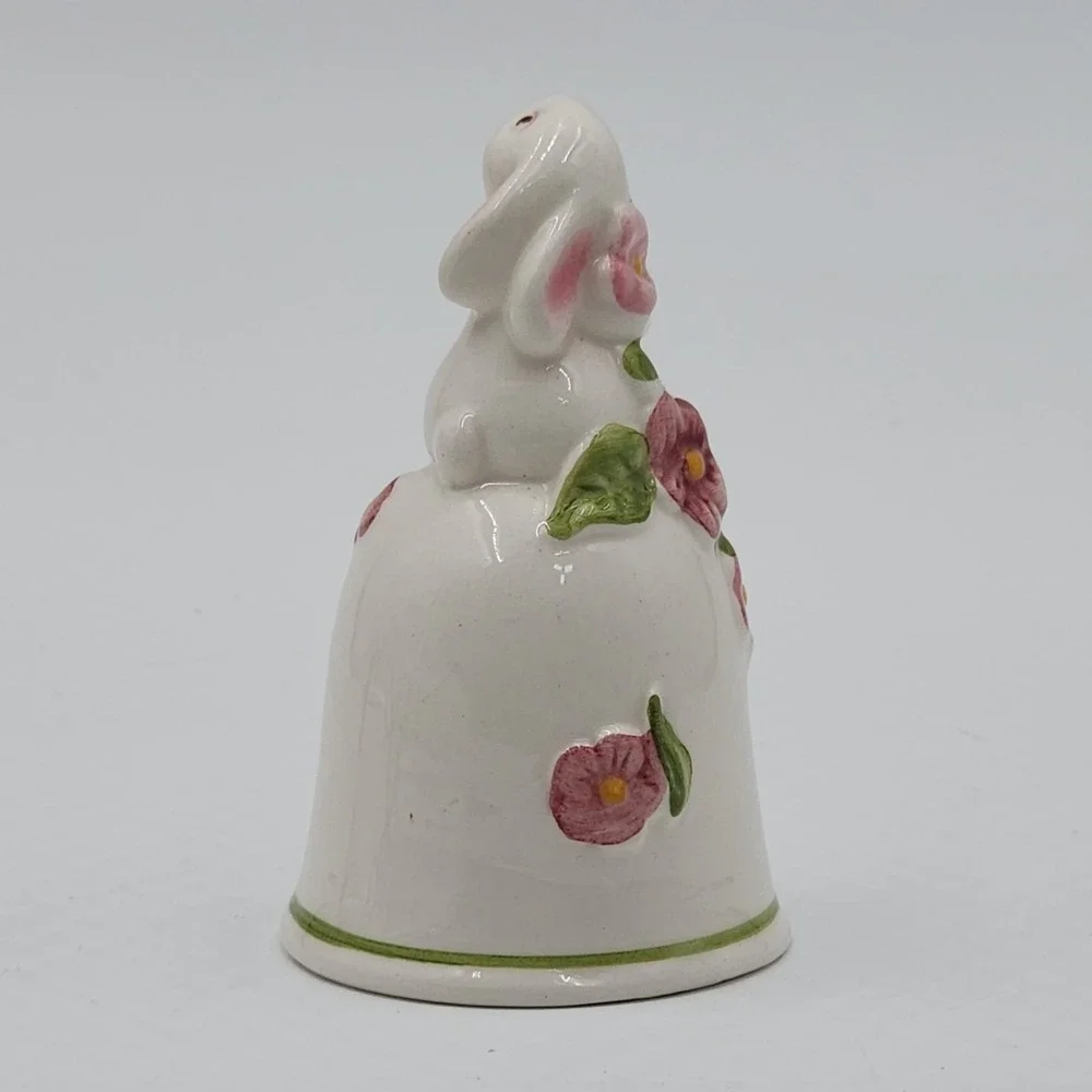 Vintage Avon Bunny Rabbit Bell Ceramic White w/Pink Flowers Weiss Brazil 1984